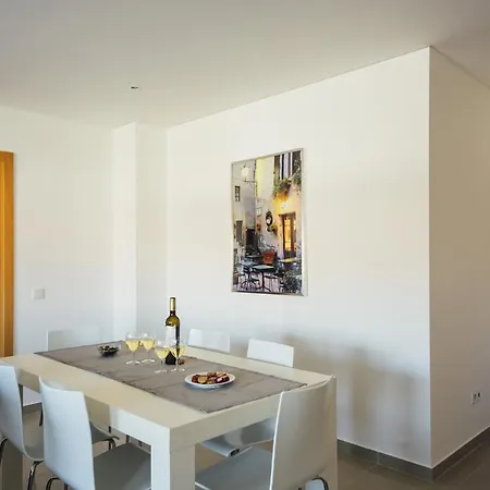 Appartement Carmona - By Sch *