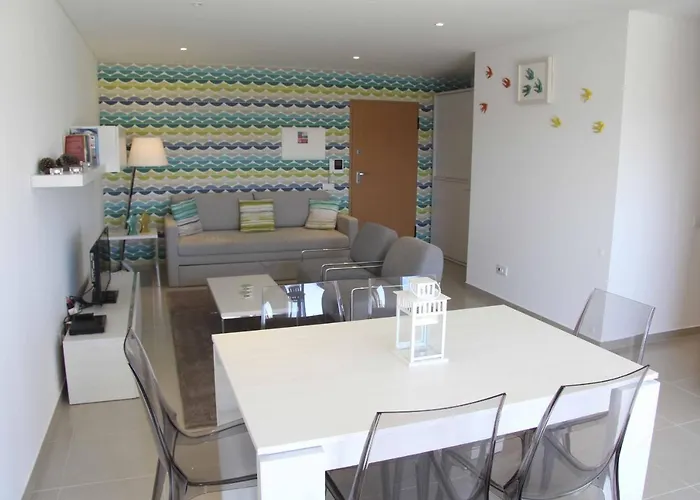 Carmona - By Sch Sao Martinho do Porto